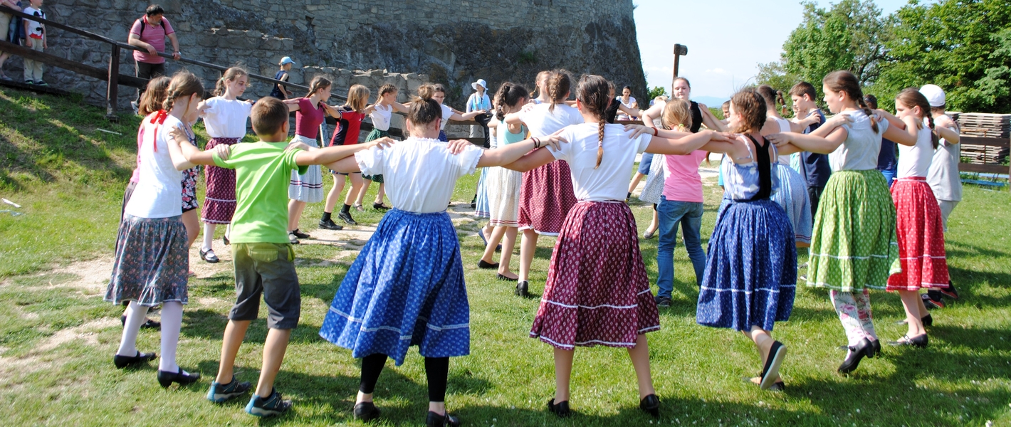 Hagyományok